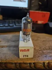 SLEEVE OF 5 VINTAGE NOS RCA 1T4 TUBES TRANSOCEANIC MATCHING CODE DATES #2