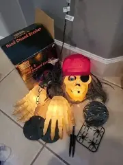 KMartPirate Blow Mold Skeleton Lighted Ground Breaker Halloween Yard decorWORKS