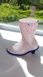 Fifth Avenue Art Glass Boot NIB
