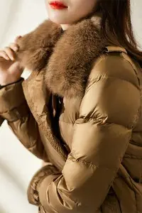 在飛比找Yahoo!奇摩拍賣優惠-VENESSA~ 風衣式大氣場 保暖全覆蓋 超大狐狸毛領雙排