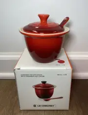 "Cerise" LE CREUSET Condiment Pot with Spoon NWT Stoneware Jam Jelly Jar Indian