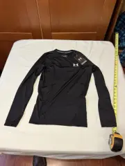 Under Armour Compression Men’s LS Shirt Black Heat Gear Med - Poly Spandex - NWT