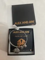 New Alex and Ani Path of Life IV Rafaelian Silver Charm Wire Bracelet A17EB29RS