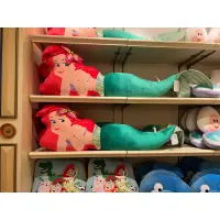 在飛比找蝦皮購物優惠-東京迪士尼小美人魚愛麗兒抱枕