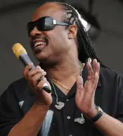 Stevie Wonder performs live 39th New Orleans Jazz Heritage Festiva- Old Photo 7