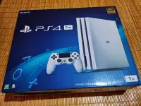 在飛比找露天拍賣優惠-PS4 PRO 主機 7017B 1TB