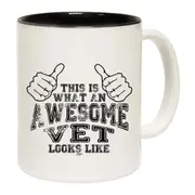 This Is What Awesome Vet Mug Cup