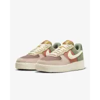 在飛比找momo購物網優惠-【NIKE 耐吉】休閒鞋 運動鞋 W AIR FORCE 1