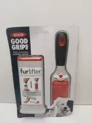 Durable Good Grips FurLifter Reusable Soft Garment Lint Brush Quick Cleaner