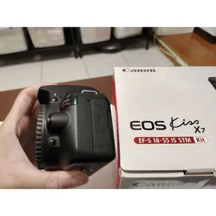 二手單眼相機-canon eos 100d,搭18-55二代鏡頭，最輕巧單眼相機，僅370g，新手入門推薦