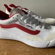Vans Ultrarange EXO True White Red - Size 9