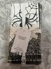 Set of 4 WILLIAMS SONOMA Spider Web Halloween Themed Cloth Napkins New with Tag