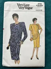 Vintage Very Easy Vogue Pattern 9743 Misses Dress Sizes 14 16 18 Uncut FF