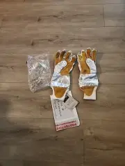 Proximity Fire Fighting Gloves w/cuffs Size Medium New With Tags Crosstech