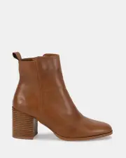Shelly Shen Jinx/Cognac Womens Boots 11