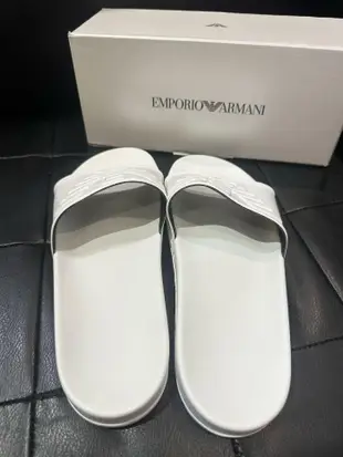 【EZ兔購】~ EMPORIO ARMANI 亞曼尼 EA 老鷹  拖鞋  現貨 UK   8 9