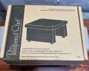 Pampered Chef #2435 Apple Peeler Corer Slicer Stand NEW IN BOX