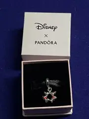 Disney Parks Pandora Mickey Mouse & Minnie Mouse Kissing Dangle Charm NEW