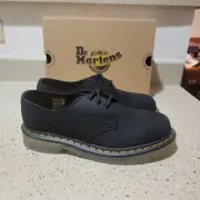 Dr. Martens Women's Sz 7 1461 Iced II Waterproof Buttersoft Suede Oxfords Black