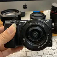 在飛比找蝦皮購物優惠-帶有 16-50mm Os 套件管的 Sony a6300 