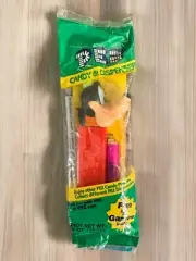 Vintage PEZ Disney Goofy Candy Dispenser NEW