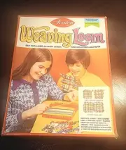 Vintage Original Avalon Weaving Loom Set / Pot Holders / Colored Loopers NIB