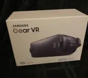 NEW IN BOX • Samsung Gear VR Powered by Oculus SM-R323