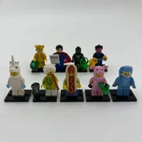 在飛比找蝦皮購物優惠-❮近新❯ 丹麥 LEGO 樂高 原廠正版公仔 熱狗人 鯊魚人