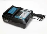 Makita Quick charger DC18RF 14.4V 18V Genuine Made in Japan NEW