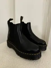NEW! DR. MARTENS Combat Boots 2976 QUAD, black - US Women’s 11, US Men’s 10