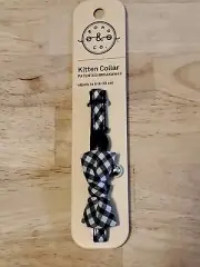 Bond & Co. Breakaway Kitten Collar Black & White Bow Tie