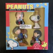 NEW Peanuts Boxed PVC Gift Set Figures Snoopy Charlie Brown Linus Lucy Applause