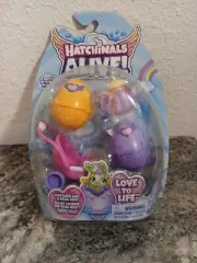 Hatchimals Alive! Playset with Stroller Toy and 2 Mini Figures And Bottle