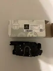 NEW MERCEDES-BENZ VITO W447 REAR LEFT SLIDING DOOR LOCK A4477300702 OEM