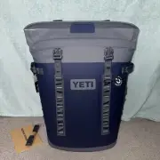 YETI Hopper M20 Soft Backpack Cooler NWT Navy