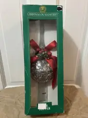 Vintage Christmas on Mainstreet Tree Topper in Original Box