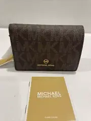 New MICHAEL KORS JET SET MD SLIM BROWN/ PALE BLUE WALLET
