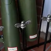 Brass bee Welly Boot Stand | Two Tier Boot Stand Storage Welly Boot Rack | Wellington, Walking, Riding Boots | 6 Pairs