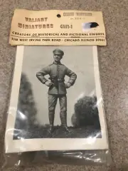 VALIANT MINIATURES GERMAN HAUPTMANN 1914 From WWI 54MM ( NOS )