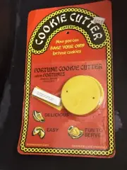Vintage New Old Stock The Lone Toy Tree Inc. Capers Fortune Cookie Cutters Kit