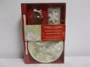 Yankee Candle Christmas Snowflakes Balsam & Cedar Fragranced Reed Decor Set