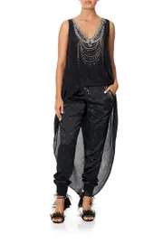 HIGH LOW CROSS OVERLAY TOP BLACK