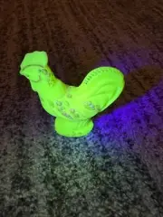 VTG FENTON BURMESE ROOSTER (GLOWS) HAND PAINTED FLOWERS ARTIST SIGNED