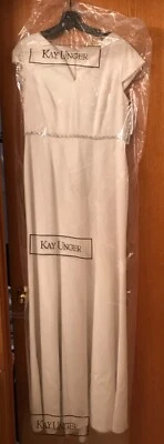 Wedding Dress Kay Unger Sleek Sophisticated-Beaded Waist Cap Sleeve NWT Size 6