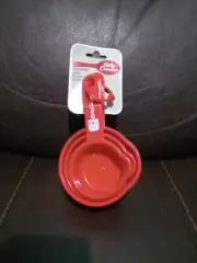 Betty Crocker Nesting Measuring Cup Sets L47