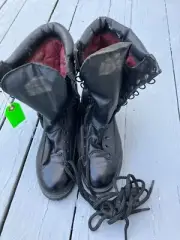 gore tex Thinsulate lined black hiking boots