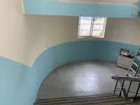 在飛比找Yahoo!奇摩拍賣優惠-【瑞晟油漆工程】學校樓梯間油漆粉刷.壁癌處理.
