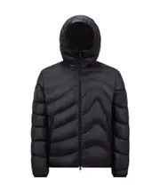 Moncler ZIp-Up Quilted Jacket 1,4 black