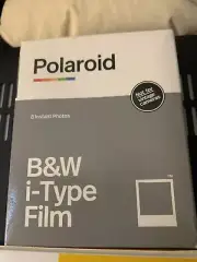 Polaroid 8 pack! 1 x Black & White i-Type Film Sealed