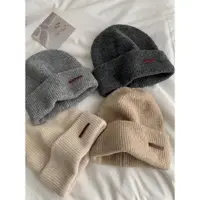 在飛比找ETMall東森購物網優惠-小臉神器帽~韓國ins洋氣純色灰色黑色保暖加厚羊毛情侶針織毛